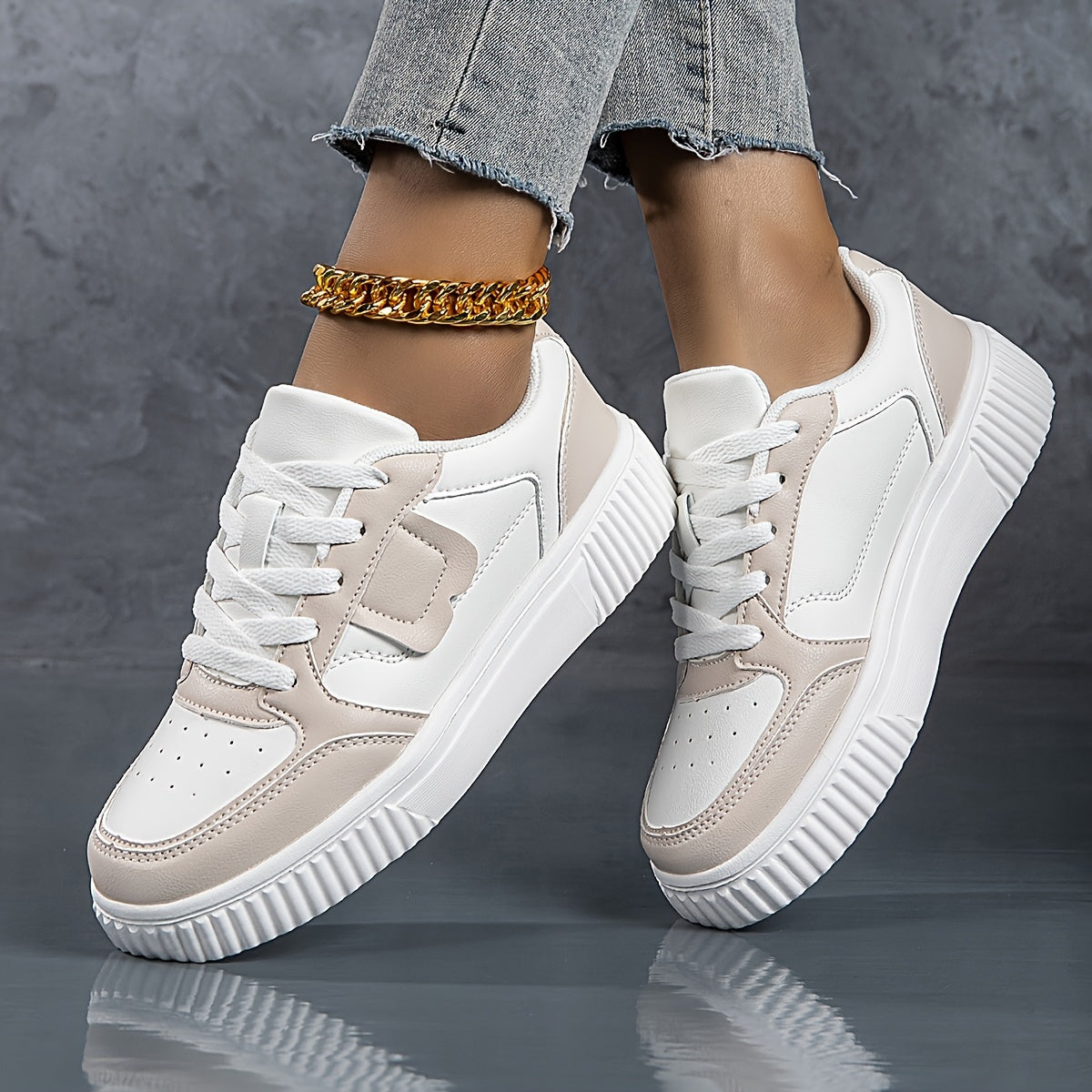 Sneakers de Moda Leves para Mulheres Plus Size - Bloco de Cores Bicolor, Sola Grossa Casual com Design de Cadarço e Bico Redondo, Forro de Malha Respirável e Sola EVA Durável para Todas as Estações