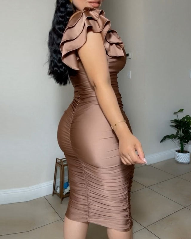 Vestido Milena Bodycon de seda leitosa com mangas franzidas (pré-venda)